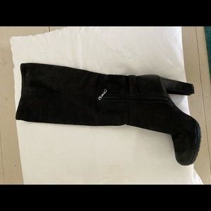 Prada boots, like new, size 5.5 genuine leather.